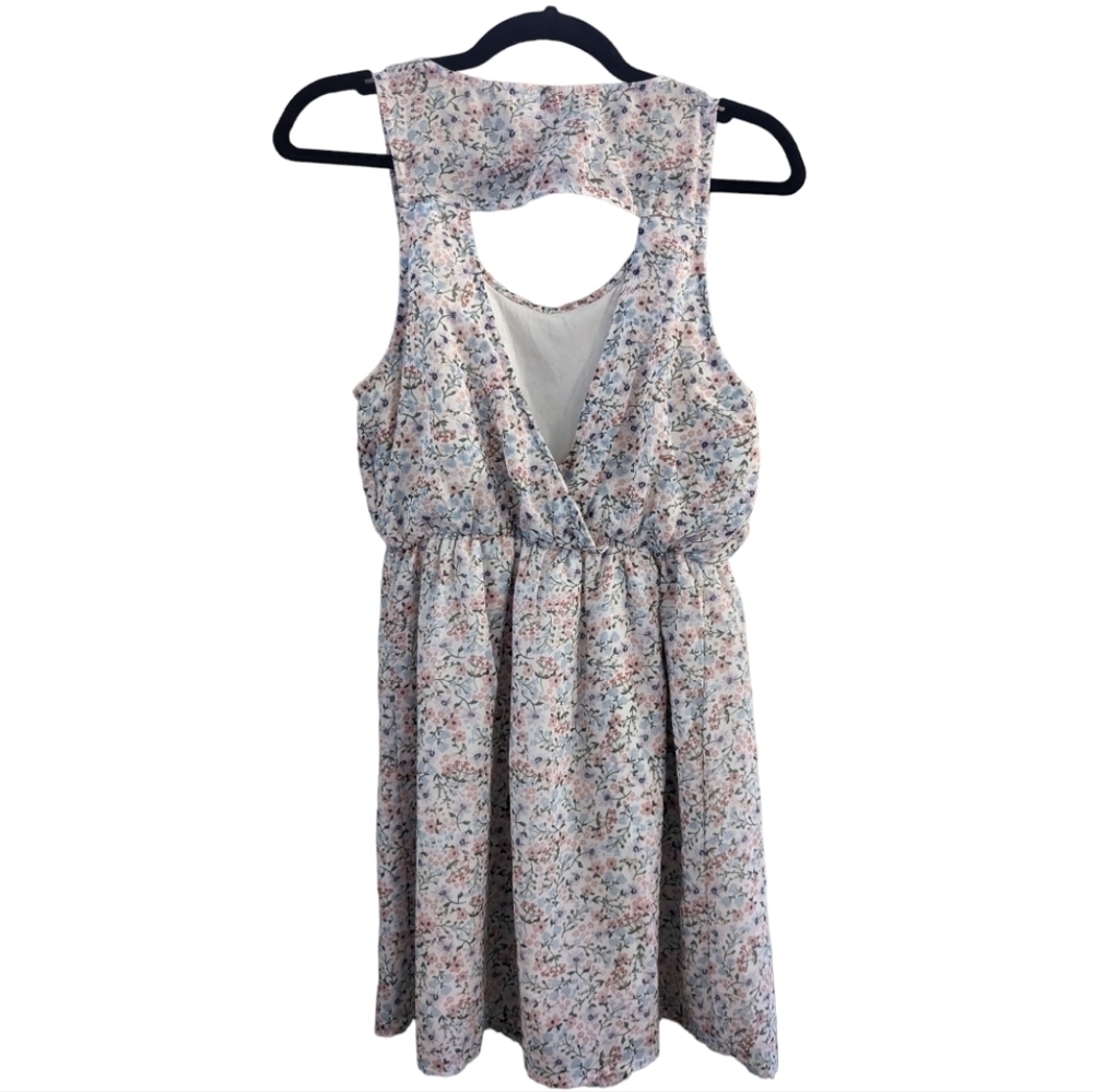 H&M floral, elastic waist, cut out back, mini dress, size 8 Summer - Picture 5 of 7